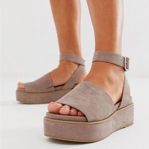 *NEW* ASOS Strappy Platform Sandals